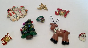 Lot of 8 Chistmas Pins Lapel Pins Angel Wreath Santa Joy Snowmen Tree Reindeer - Picture 1 of 3