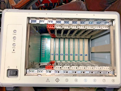 Aeroflex (IFR/Marconi) Adlink 8-Slot PXI 3000 Gehäuse. Netzteil. #3 - Bild 1 von 4