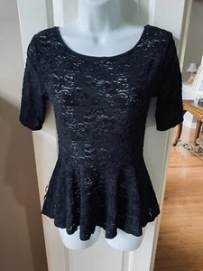 Free People Black Lacey Peplum Short Sleeve Top XS - Picture 1 of 4