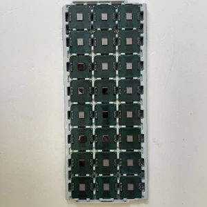 Intel Mobile Celeron Processor Dual-Core 1.9 GHz T3100 SLGEY x 24 - Picture 1 of 4