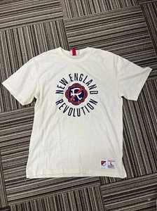NEW MITCHELL AND NESS MLS NEW ENGLAND REVOLUTION SOCCER TSHIRT LARGE - Picture 1 of 5