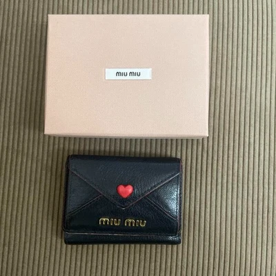 MIU MIU Mini Cartera Compacta Madras Carta de Amor Corazón Monedero Negro con CAJA Foto 1 de 4