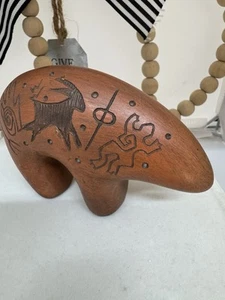 HUSKENIENE Native American Pottery Bear Etched With Hunting - Picture 1 of 7