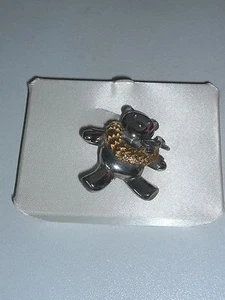 Anstecknadel Brosche Bär silberfarben incl. Aufbewahrungsbox - Bild 1 von 2