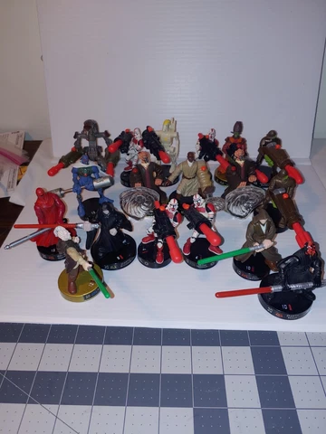 Star Wars Attacktix FIGURES  Hasbro 2005 many to choose from Cover