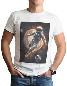 T-shirt calcio Spaceman divertente palla spaziale astronauta maglietta regalo arte - Foto 1 di 2