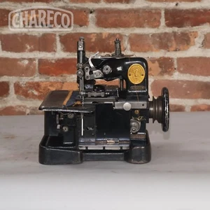Singer 81-72 Overlock Machine for Denim Sewing - Picture 1 of 17