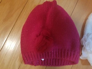 Neue Mädchen Mütze mit Blumen von Children's Place rosa Gr. 8+ - Bild 1 von 2