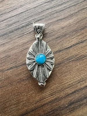 Medallón Veneno Colgante Turquesa Plata de Ley .925 Foto 1 de 4