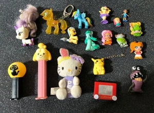 Menge 18 Tiny Toys Animal Crossing, Pokemon, My Little Pony, Hello Kitty + mehr - Bild 1 von 3