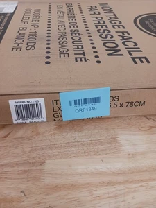 Regalo Easy Step 38.5" Puerta Bebé con Kit de Extensión y Montaje de 6" - Imagen 1 de 3