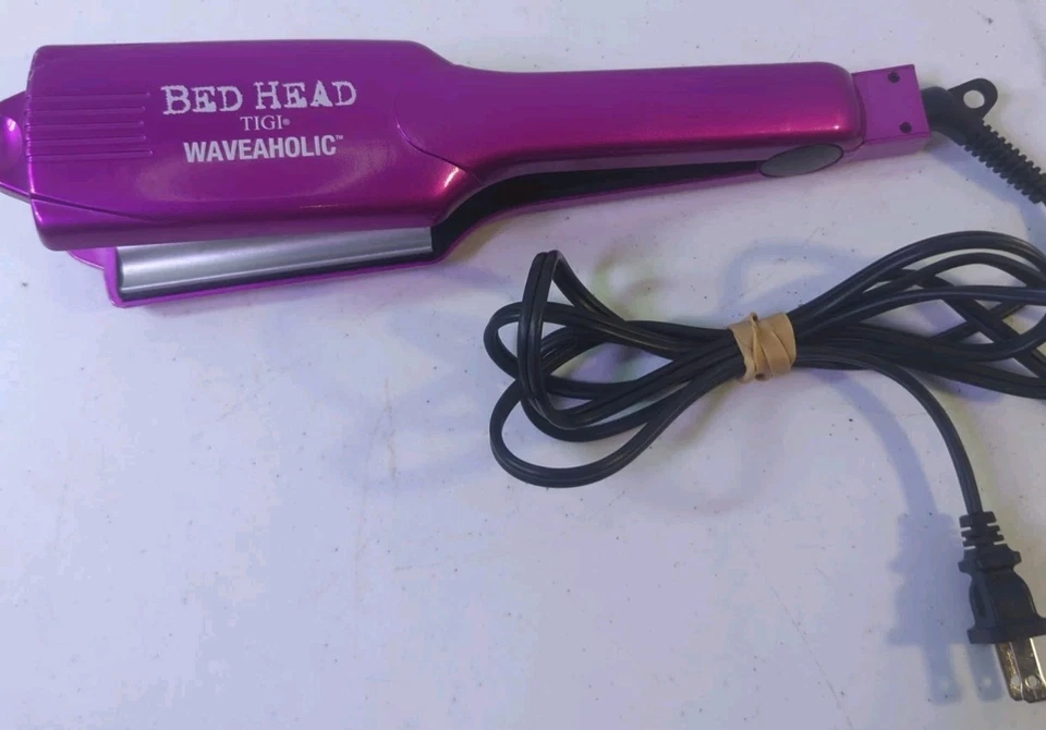 Cabeceira de Cama TIGI Waveaholic 2” Ondas Apertadas Crimpador Alisador Roxo Cabo Giratório - Imagem 1 de 4
