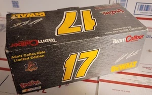 NASCAR 2000 MATT KENSETH TEAM CALIBER # 17 DEWALT EMAZING.COM 1/24 RARE MINT !! - Picture 1 of 10