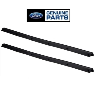 FRONT DOOR LOWER WEATHERSTRIPS FORD F250 F350 F450 F550 F81Z2520758AA SET OEM - Image 1 of 4