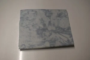 Cotton FAT QUARTER handspray RJR FABRICS batik style marble LIGHT BLUE mottled - Picture 1 of 3