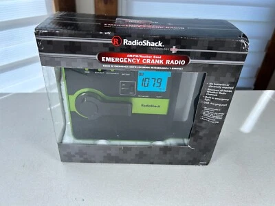 Radio Shack Emergency Crank Radio AM FM Weather Band USB Charging Port - NEW - Image 1 of 4