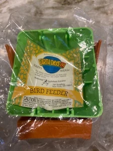 Vintage McDonalds Earthdays Happy Meal Bird Feeder 1993 New - Picture 1 of 2
