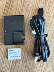 Genuine OEM Pentax D-BC92 Battery Charger DC 4.2v 700mA AC 100-240v 8.5-12.5VA - Picture 1 of 7