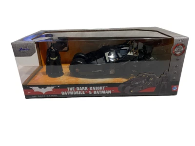 THE DARK KNIGHT BATMOBILE & BATMAN / Jada 1:24 - Immagine 1 di 3