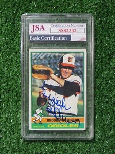 BROOKS ROBINSON BALTIMORE ORIOLES SIGNED 1976 Topps SLABBED BASEBALL CARD JSA - Picture 1 of 6