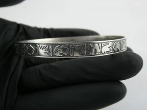 Islander Sterling Silver Petroglyph Animal Bangle Bracelet 14.4g 8.25 Inches - Imagen 1 de 11