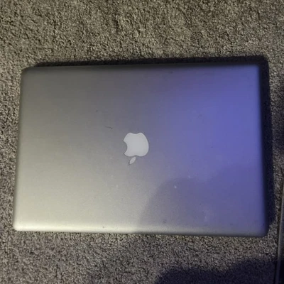  Macbook Pro 15 2010 A1286 for PARTS ONLY only makes boot chime has HHD and Ram￼ - Image 1 of 3