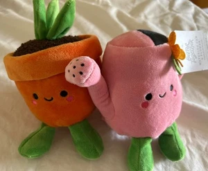 Hallmark Better Together Watering Can & Flower Pot Spring 2 Magnetic Plush Set - Picture 1 of 2