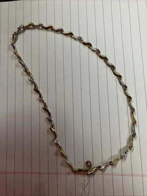 Woman’s 10 Karat Gold Necklace New Without Tags Weighs 7.22 G Not Scrap - Image 1 of 4