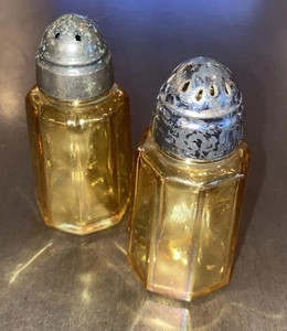 Vintage Hazel Atlas Braunglas Salz & Pfefferstreuer. - Bild 1 von 5