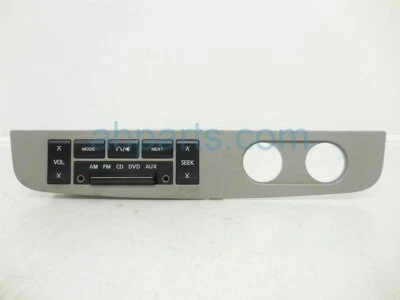 Controle de rádio teto traseiro Nissan Armada 2005-2007 28260-7S004 - Biege - Imagem 1 de 4