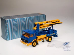 Pompa per calcestruzzo 1:50 Conrad 1328 Iveco Elba-Scheele blu giallo camion scatola originale modello pubblicitario - Foto 1 di 11