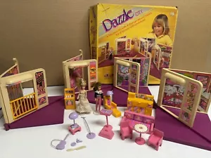 Juego Muñeca Dazzle City Glamour Gals Completo + 2 Muñecas Con Caja De Colección Años 80 - Imagen 1 de 19