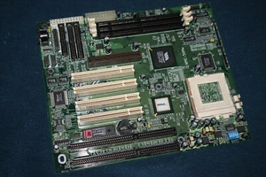NMC 5VMe NMC-5VMe Sockel 7 AT Mainboard Via Apollo Chipsatz AGP PCI ISA SD-Ram - Photo 1/6