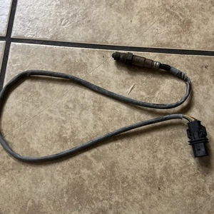 2003-2005 BMW 330I - O2 / Oxygen Sensor 7523435 - Bild 1 von 2