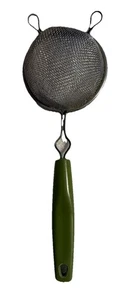 Kitchen Utensil Strainer Olive Green Plastic Handle Unbranded VINTAGE! NOV25 - Picture 1 of 11