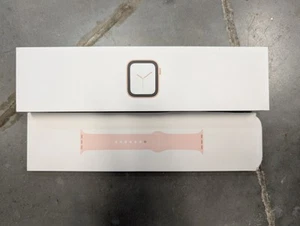 Apple A1978 Watch Series 4 pudełko detaliczne z niektórymi akcesoriami - tylko pudełko (bez zegarka) - Zdjęcie 1 z 3