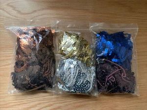 Mix Bundles of sequins on string - 6 Colours - Picture 1 of 4
