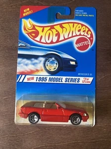 Hot Wheels: Serie Modelo 1995 Mercedes SL - Rojo - 5 radios - Nuevo - Imagen 1 de 5