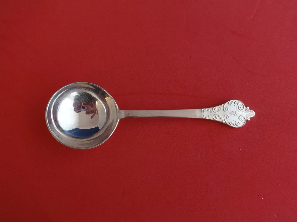 Cuchara sopa crema plata esterlina William & Mary de Mappin & Webb 5 3/8" Foto 1 de 1