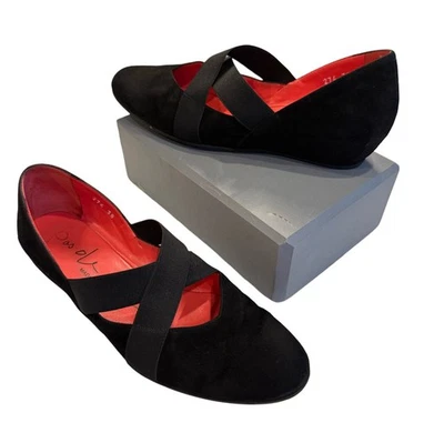 Pas de Rouge Negro Diseñador Italiano Terciopelo Gamuza Lujo Tacón de Cuña Bajo Talla 38/7.5 Foto 1 de 4