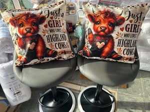 2 X Hermosas Fundas de Cojín Highland Cow Just A Girl Cojines Decorativos. - Imagen 1 de 2