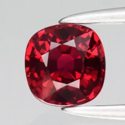 Selten! 0,54 kt 4,5 x 4,3 mm VVS Kissen natürlicher roter Spinell Edelstein, ... - Bild 1 von 4