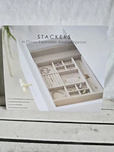Apiladores en Cajón Expandible JOYERÍA ORGANIZADOR NUEVO CON ETIQUETAS de tienda de contenedores - Imagen 1 de 6