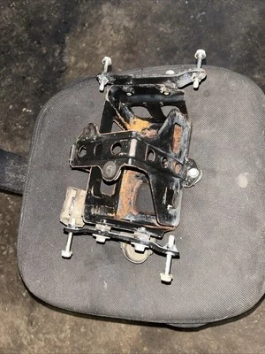 👀 1985 HONDA ATC 250SX CONJUNTO DE CAIXA DE BATERIA 85 86 87 ATC250sx tampa de trava fabricante de equipamento original - Imagem 1 de 4