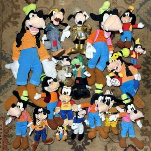Lote de Peluches Disney Goofy Colección de Animales de Peluche Juguetes Disneyland World - Imagen 1 de 19