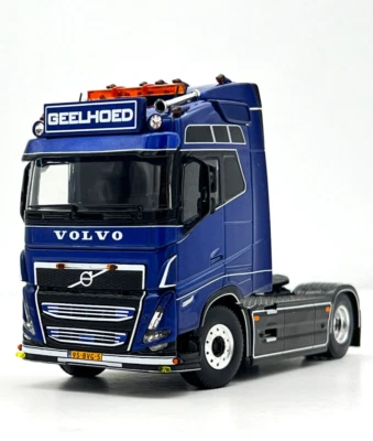 Modelli di camion Volvo FH5 globetrotter 4x2 "Geelhoed" WSI, scala 1:50 - Immagine 1 di 4
