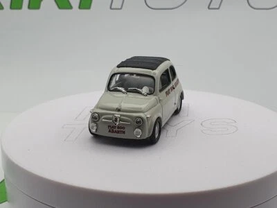 Fiat 500 Abarth Record Universal Hobbies 1/43 - Immagine 1 di 2