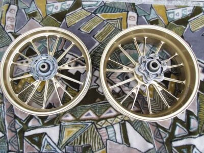 Juego de ruedas forjadas de aluminio GALESPEED TYPE-S para CB1300SF/SB SC54 ABS dorado Foto 1 de 4