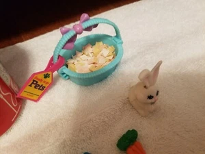 Kenner 1992 Littlest Pet Shop Bashful Bunny with Basket Complete - Picture 1 of 4