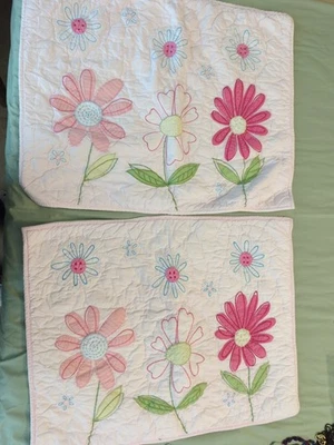 2x Pottery Barn Kids Applique Embroidered Floral Pink Pillow Sham - Image 1 of 4